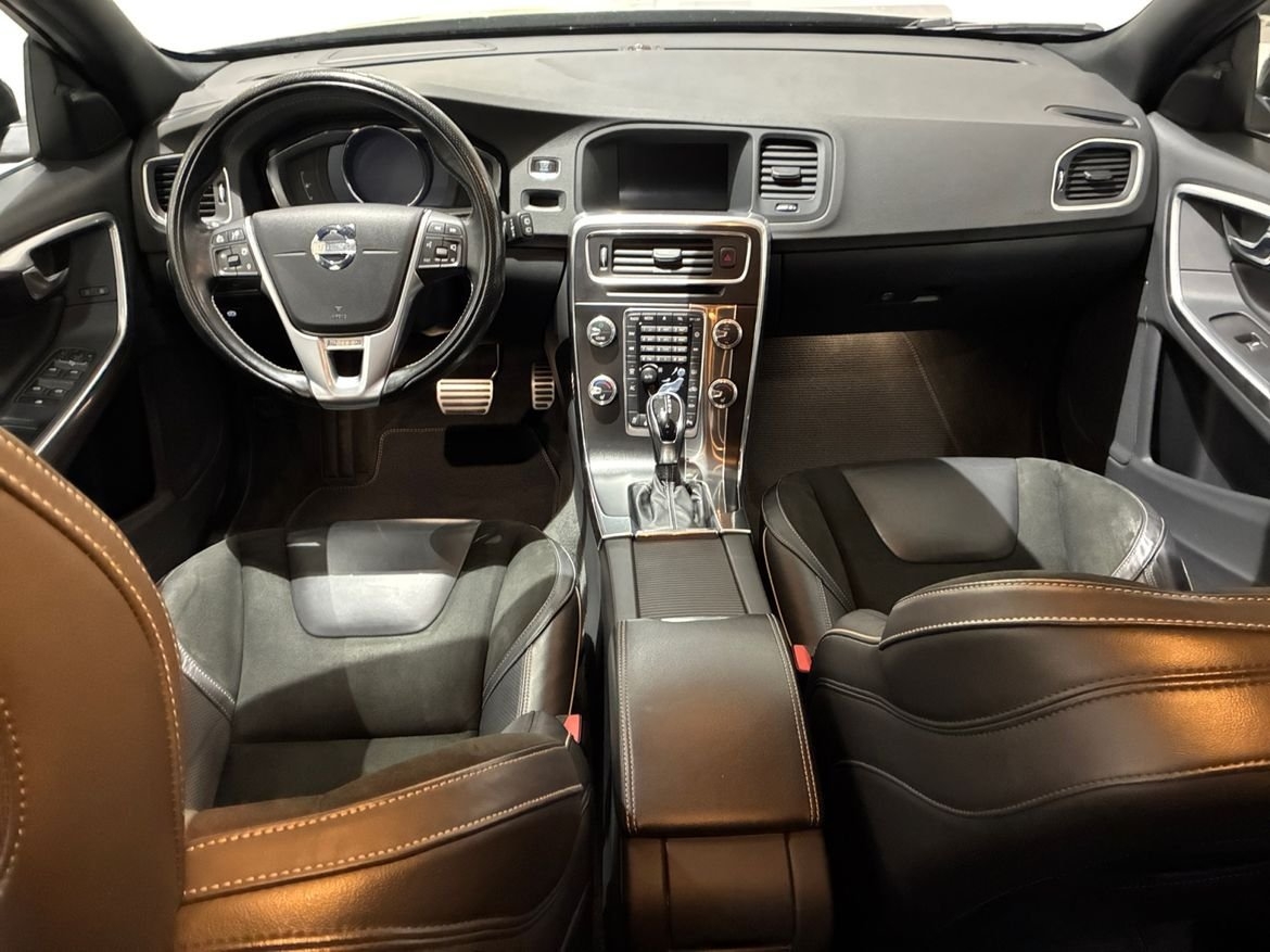 Volvo V60 D3 R Design Classic 2018, bild 5/10