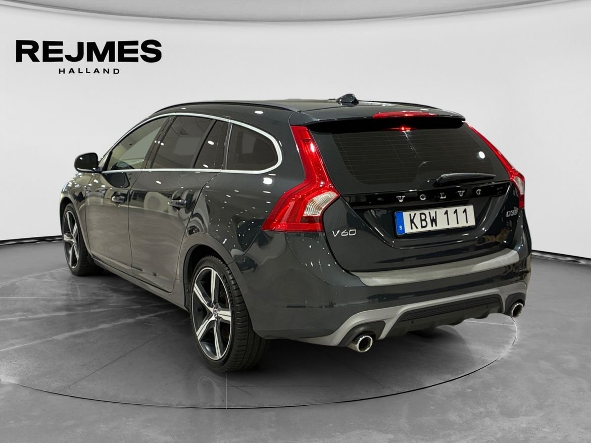 Volvo V60 D3 R Design Classic 2018, bild 2/10