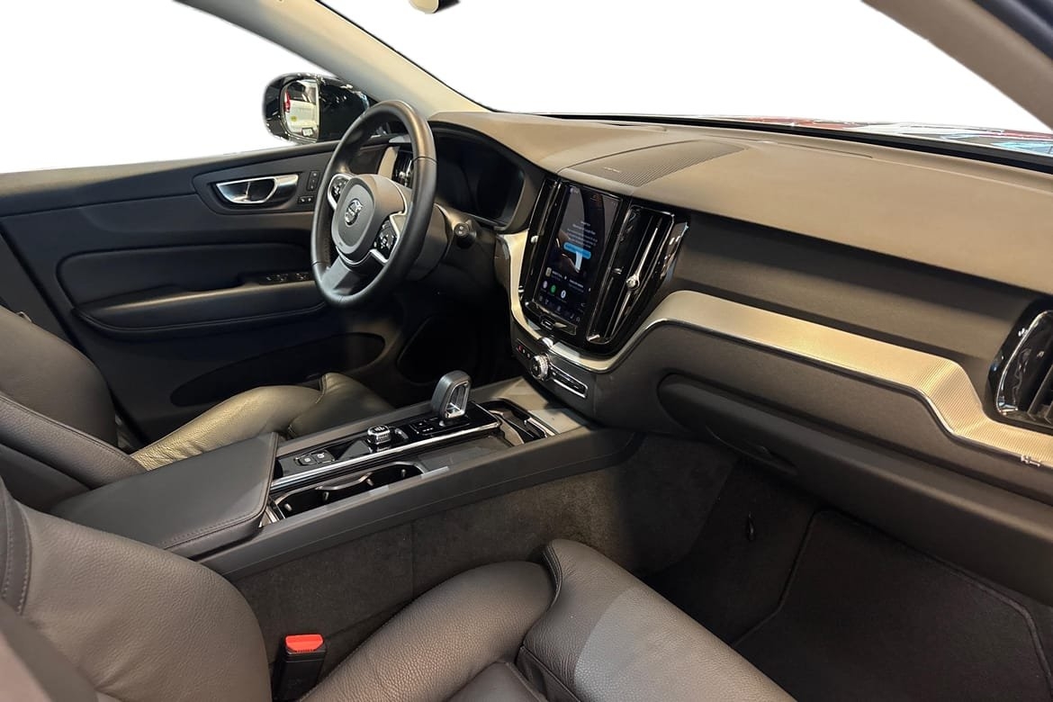 Volvo XC60 T6 Plus Dark Nordic 2025, bild 7/10