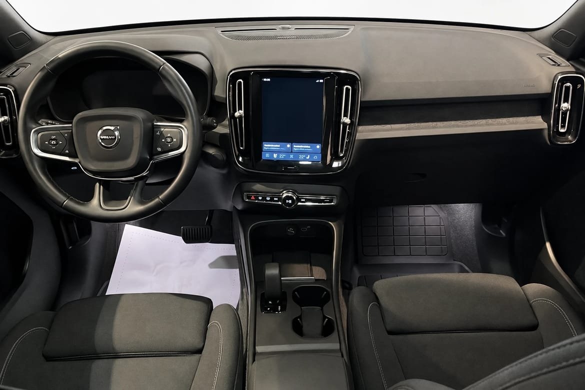 Volvo EX40 Extended Range 2025, bild 6/10