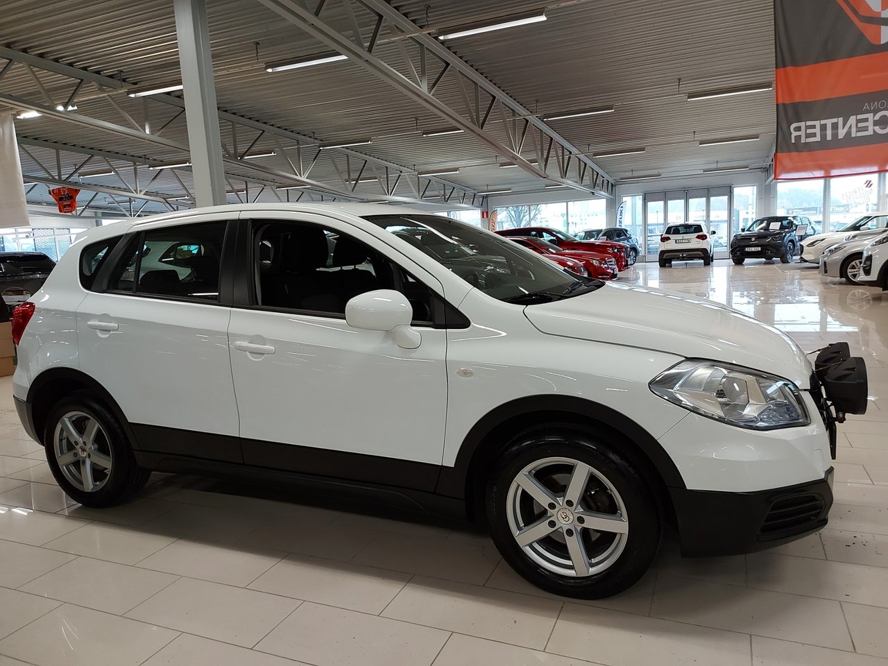 Suzuki S-Cross 2015, kuva 4/10