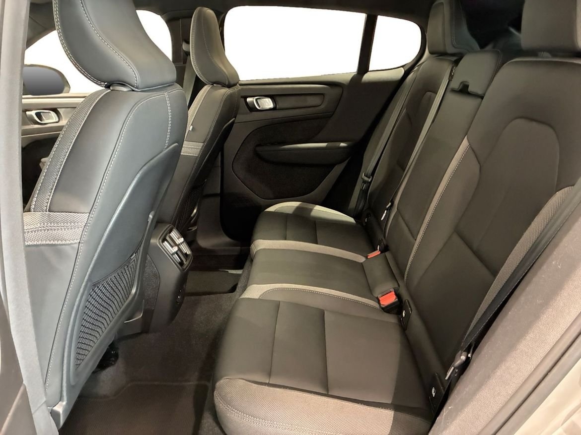 Volvo C40 Plus 2023, kuva 7/10