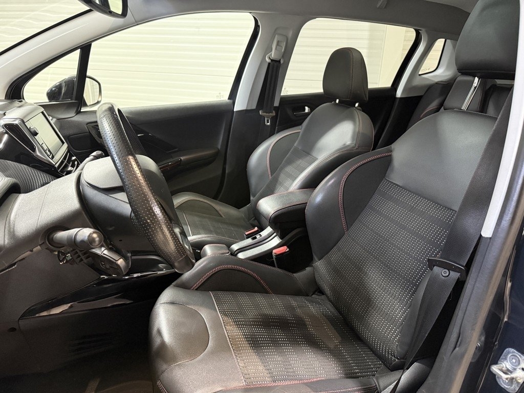 Peugeot 2008 1.2 PureTech 110 2018, kuva 6/10