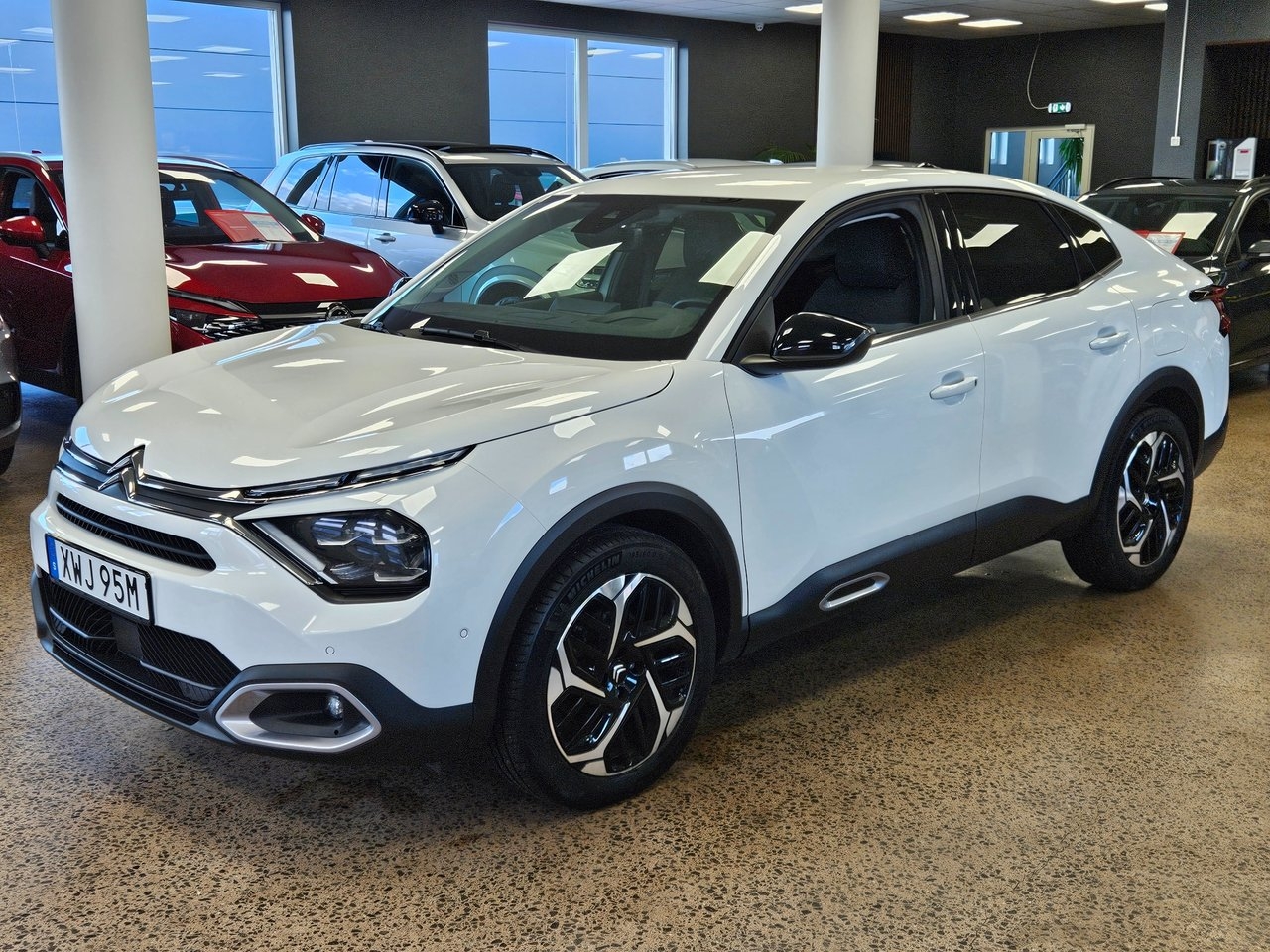 Citroen C4 X 2023, photo 3/10