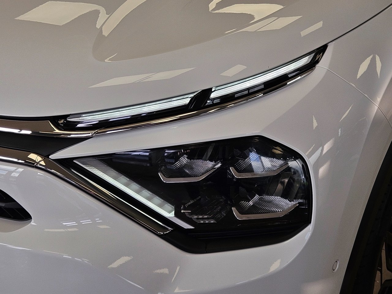 Citroen C4 X 2023, photo 6/10