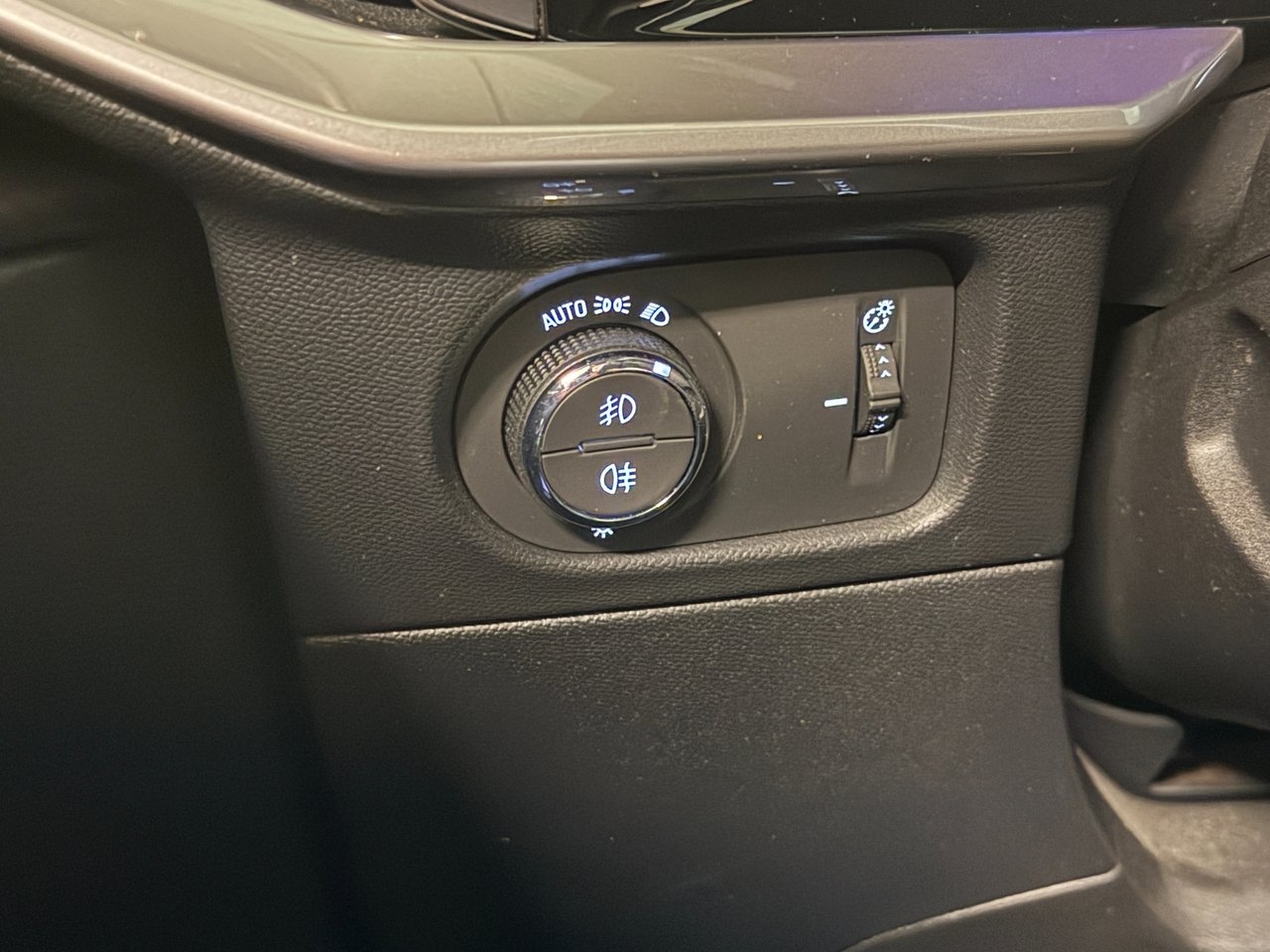 Opel Mokka 1.2 Turbo 2022, photo 9/10