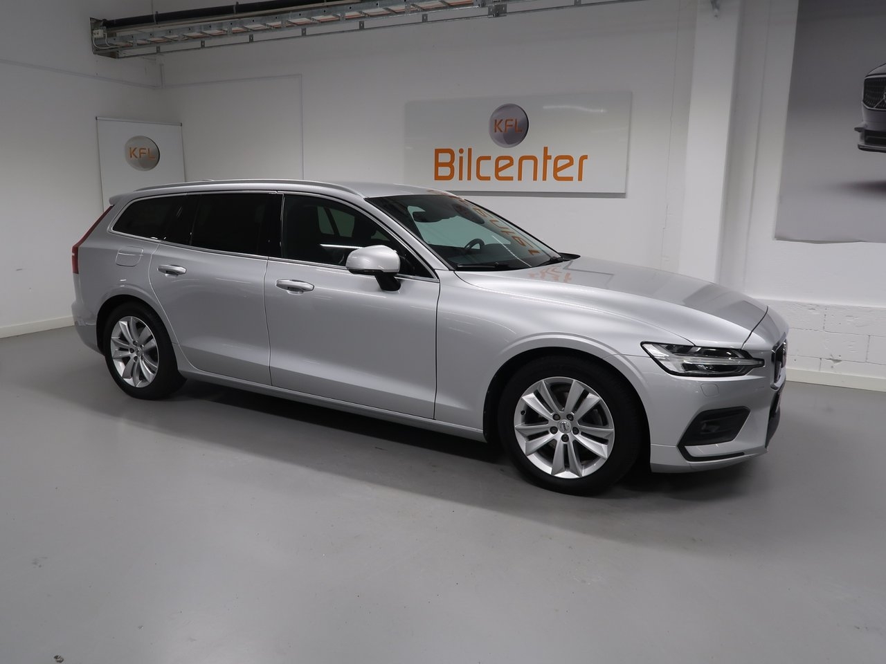 Volvo V60 B4 Diesel Momentum 2021, bild 4/10