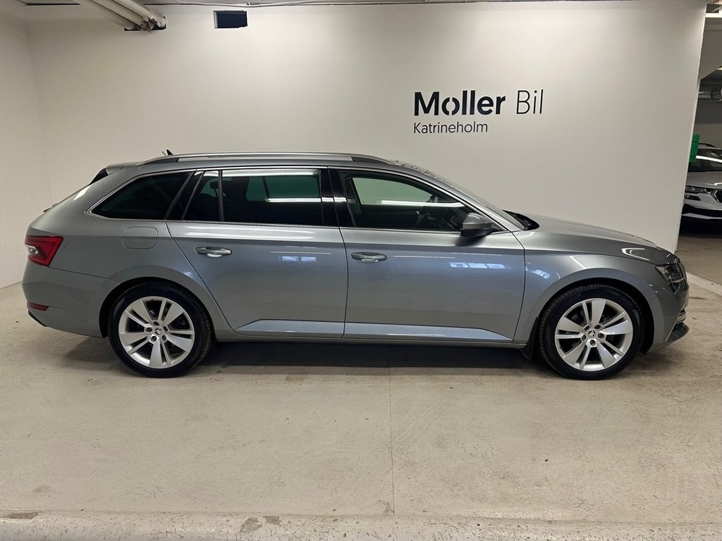 Skoda Superb Style 2021, bild 2/10