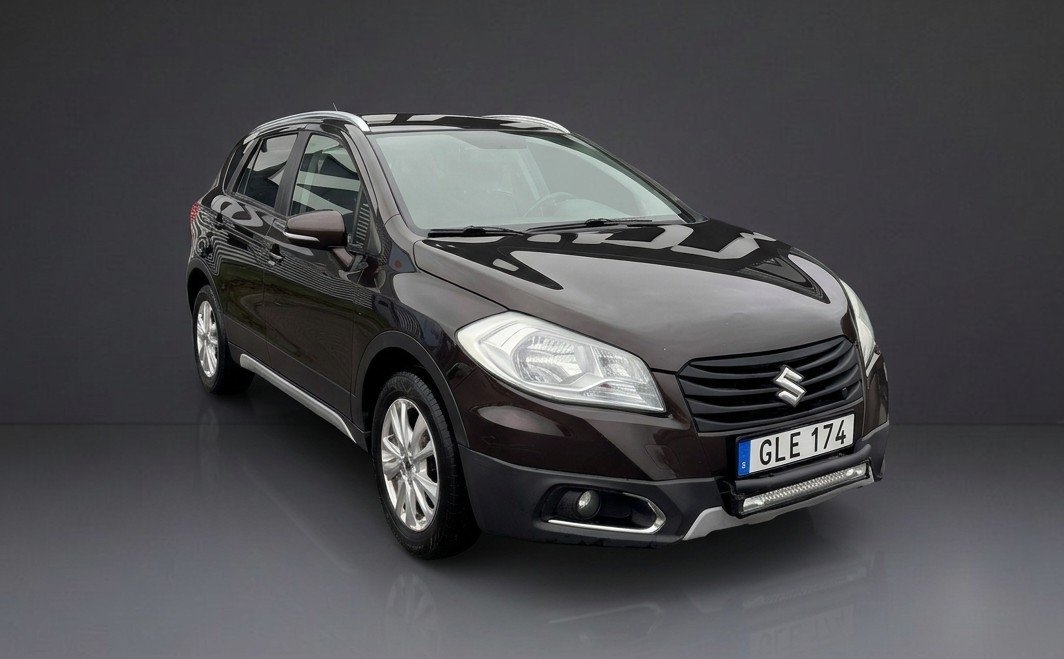 Suzuki S-Cross 2015, kuva 2/5