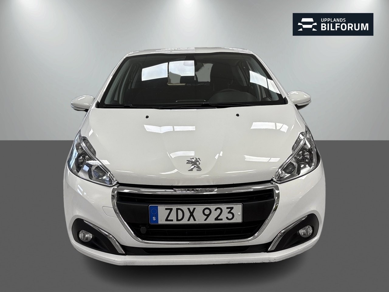 Peugeot 208 1.6 BlueHDi 100 2018, kuva 2/10