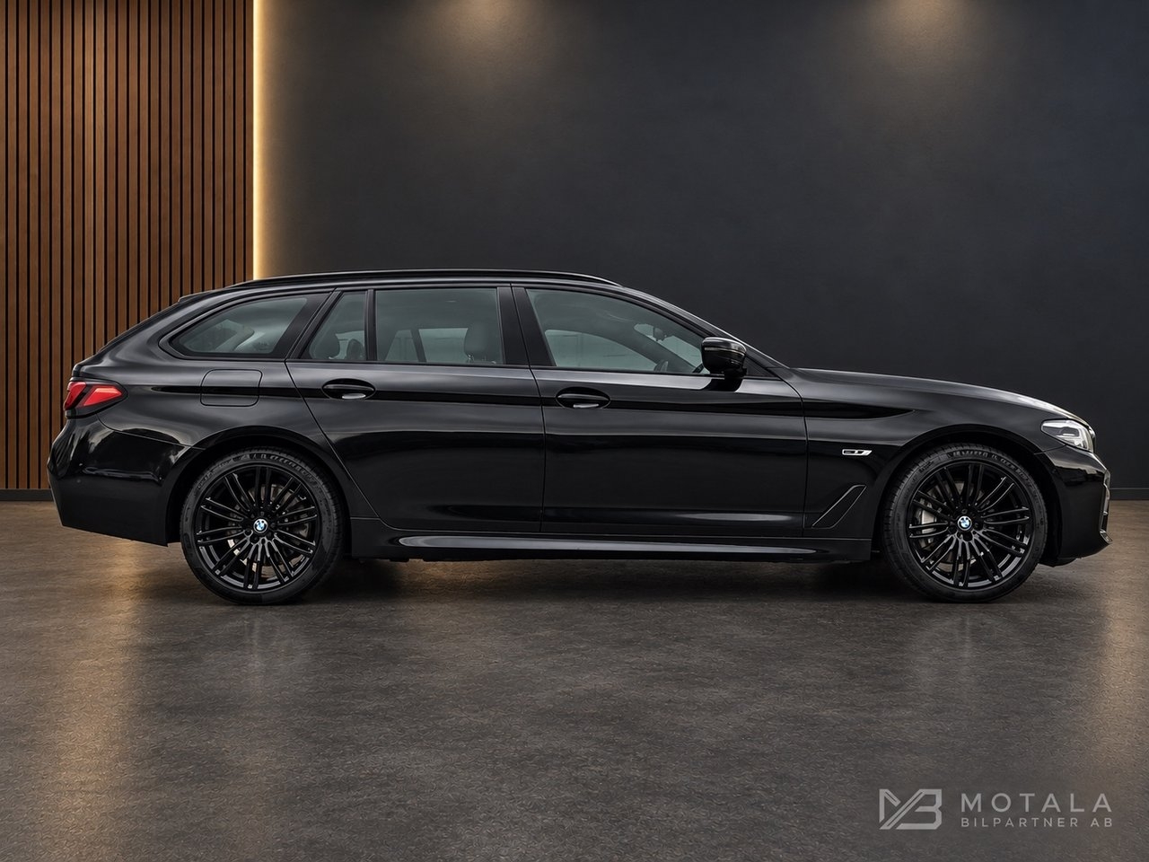 BMW 530e M Sport 2022, bild 2/10