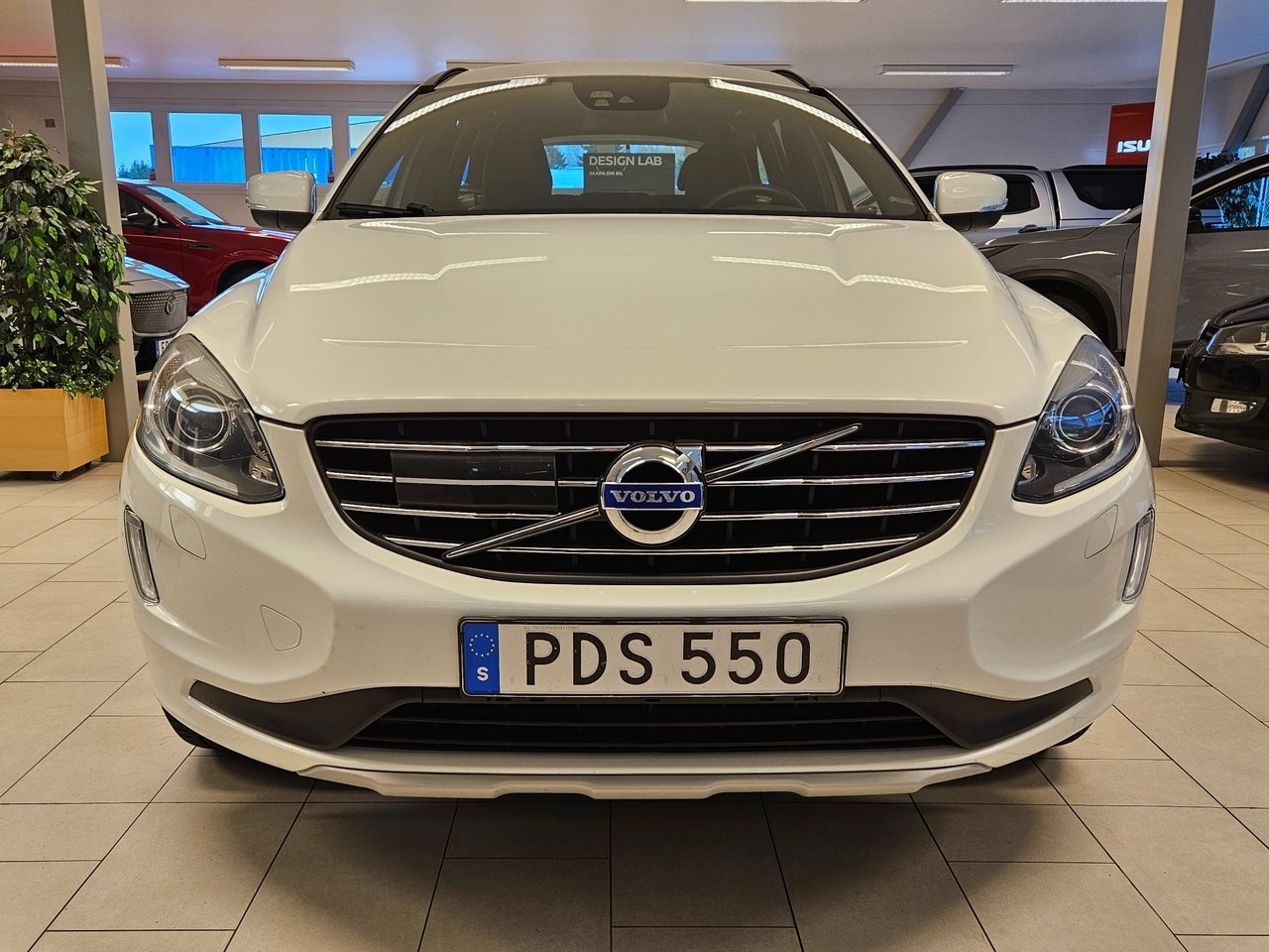 Volvo XC60 D4 Momentum Classic 2017, bild 2/10
