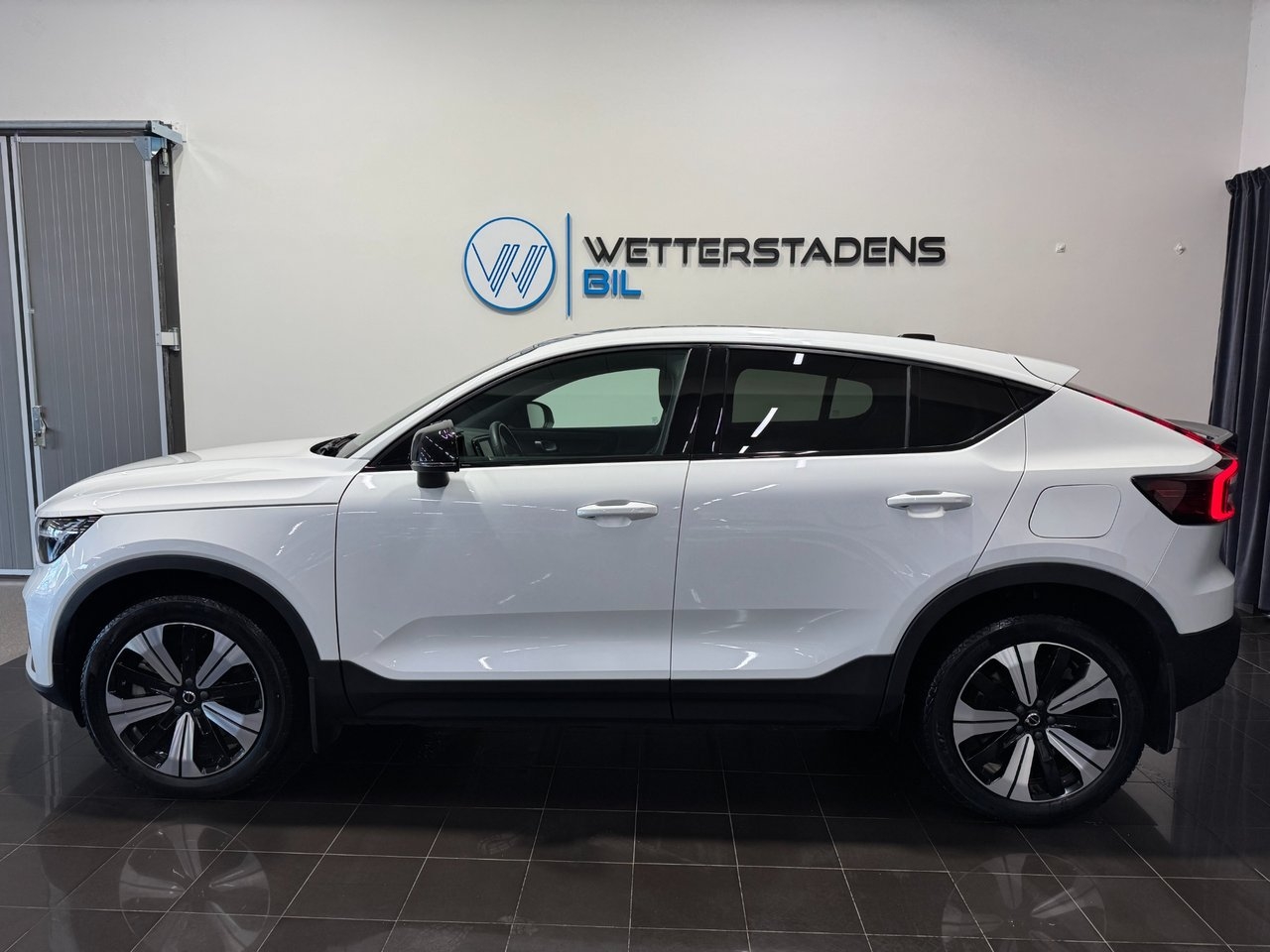 Volvo C40 Plus 2023, kuva 9/10