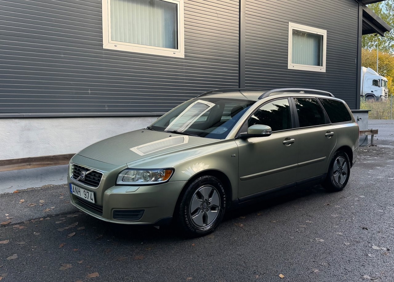 Volvo V50