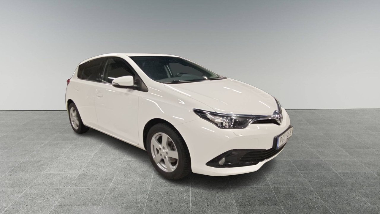 Toyota Auris 2017, kuva 2/10