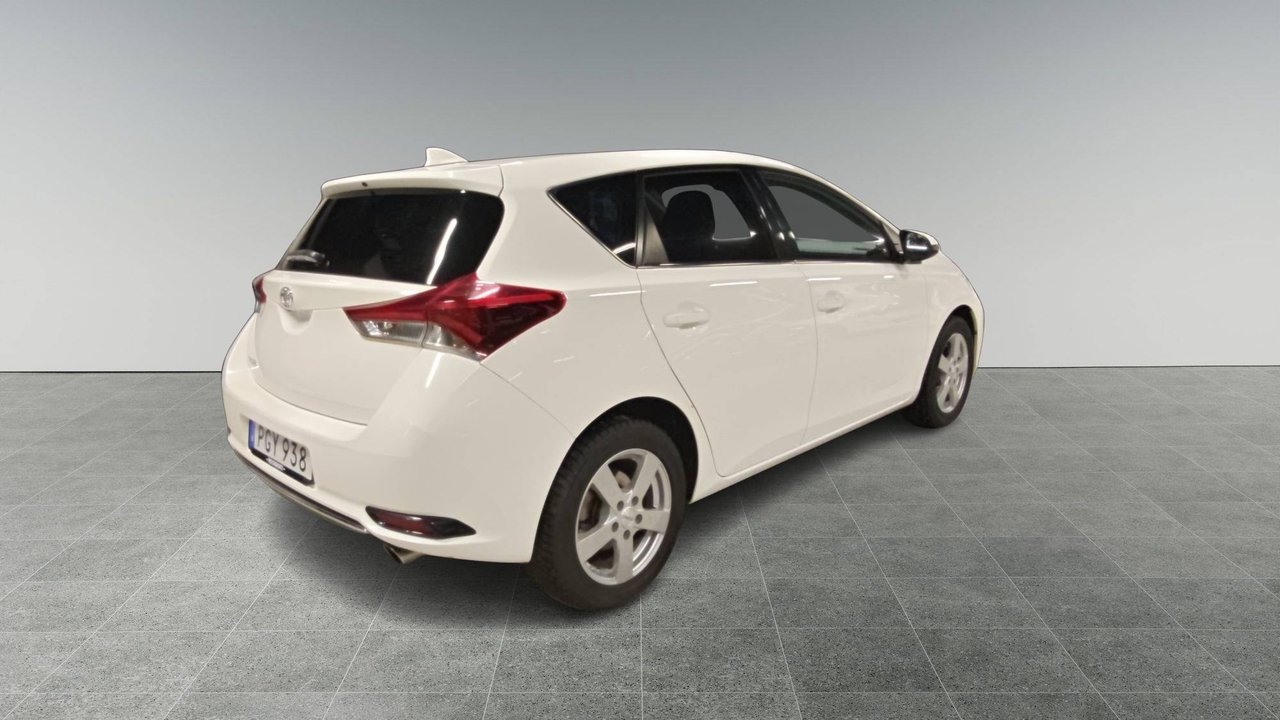 Toyota Auris 2017, kuva 7/10