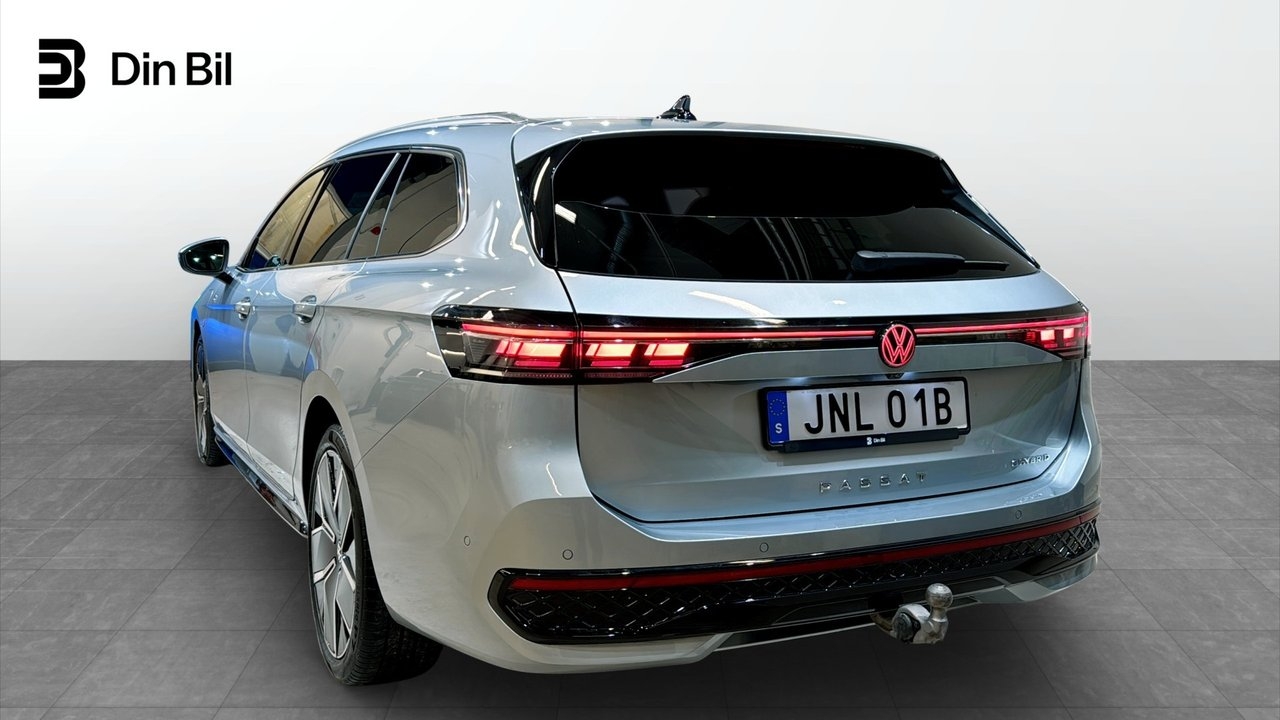 Volkswagen Passat R-Line 2026, bild 3/10