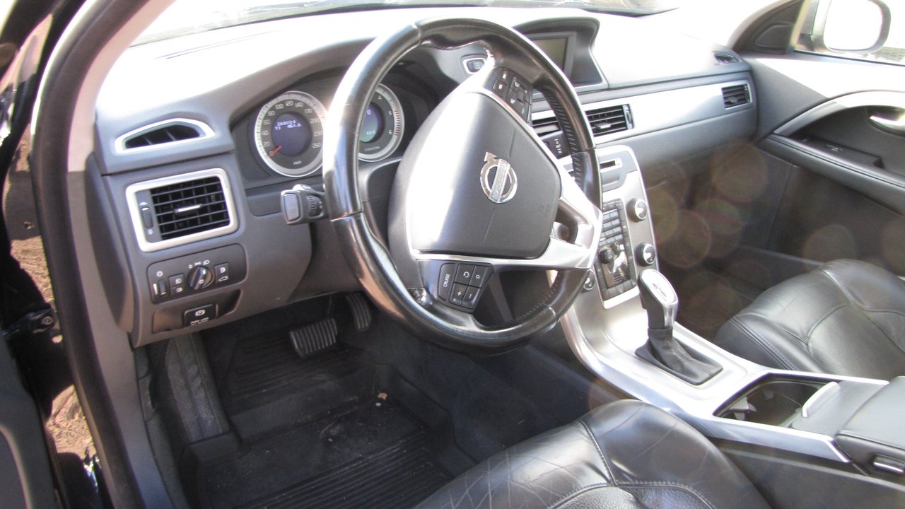 Volvo V70 Momentum 2013, bild 5/8