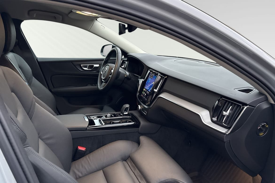 Volvo V60 T6 Plus Dark Nordic 2026, photo 10/10