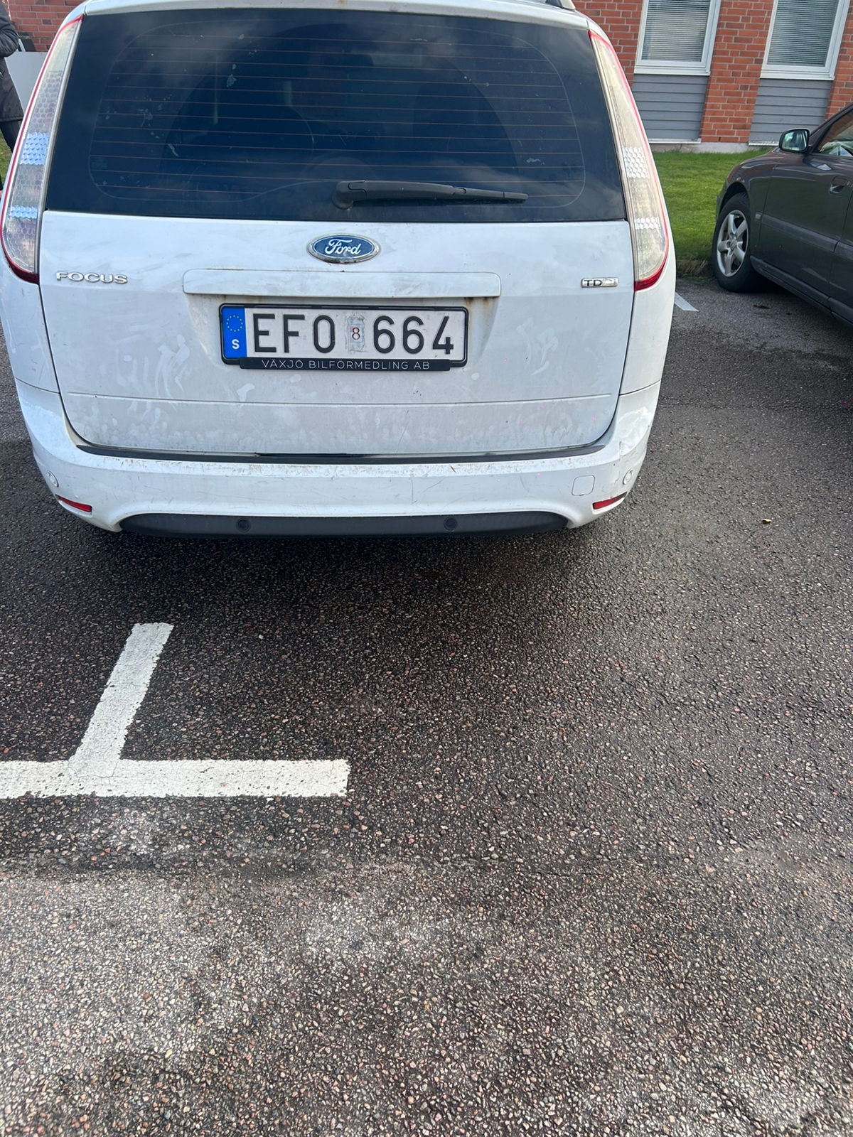 Ford Focus 2010, bild 2/4