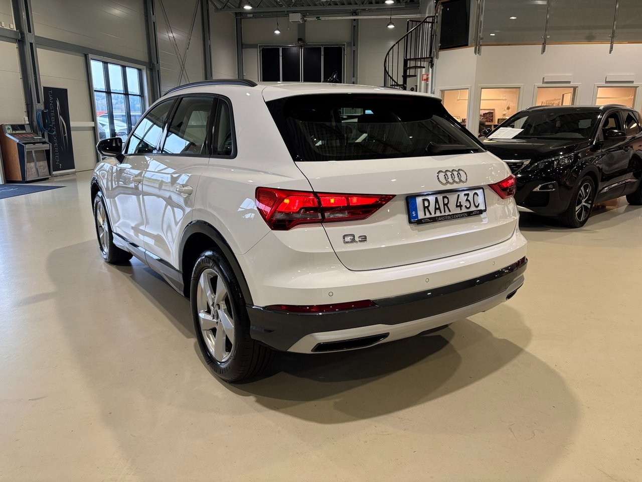 Audi Q3 35 TFSI Advanced Proline 2024, bild 3/10