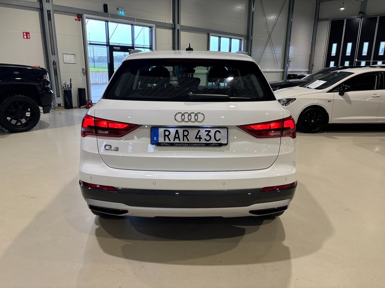 Audi Q3 35 TFSI Advanced Proline 2024, bild 4/10