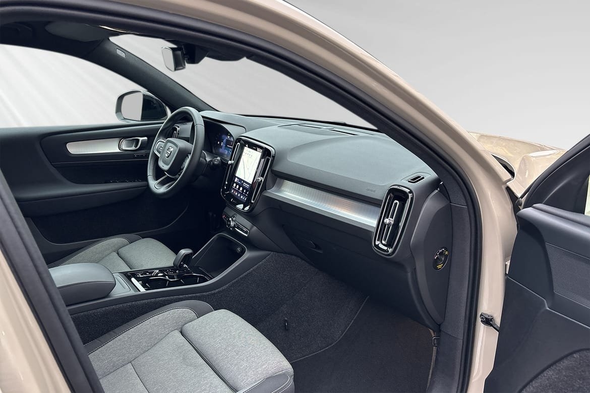 Volvo XC40 B4 Plus Dark 2026, kuva 10/10
