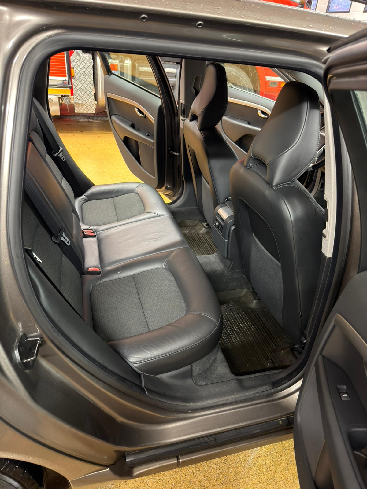 Volvo V70 2011, bild 4/8