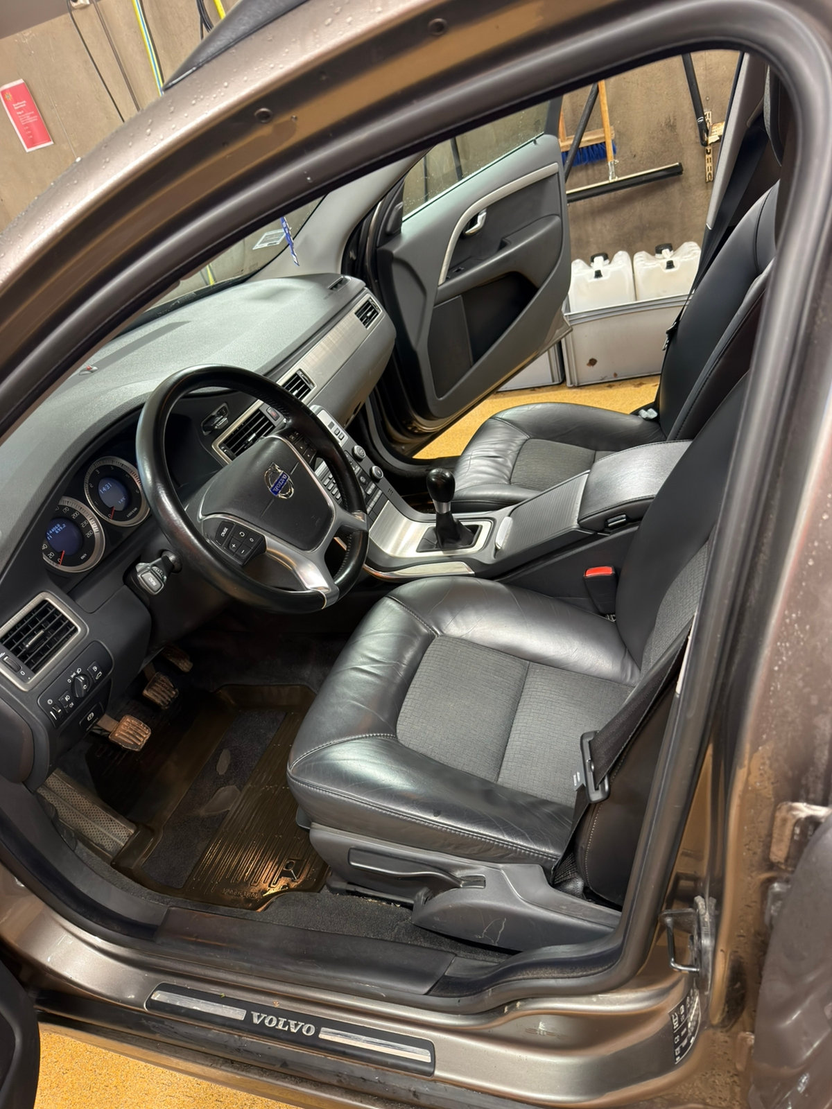 Volvo V70 2011, bild 3/8