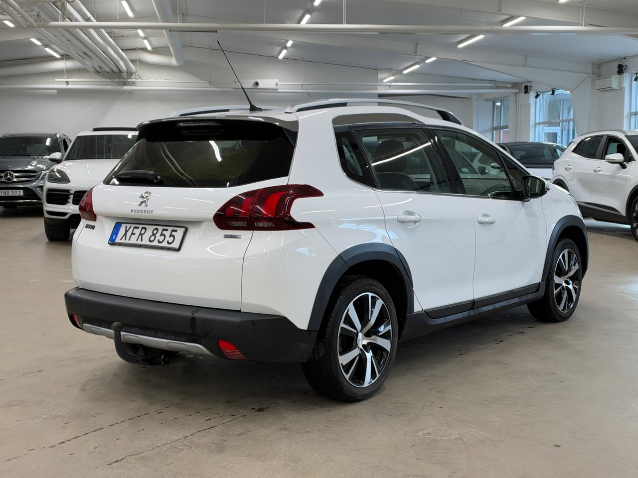 Peugeot 2008 1.2 PureTech 110 Allure 2017, bild 3/10