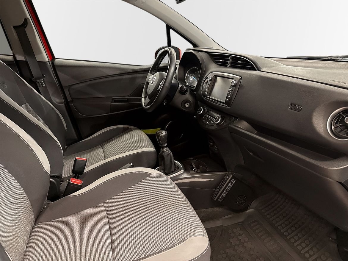 Toyota Yaris Y20 2018, bild 7/10