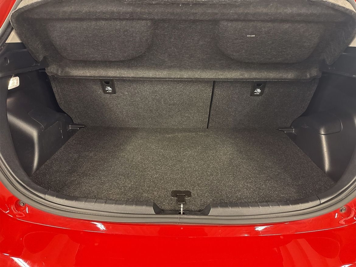 Toyota Yaris Y20 2018, photo 10/10