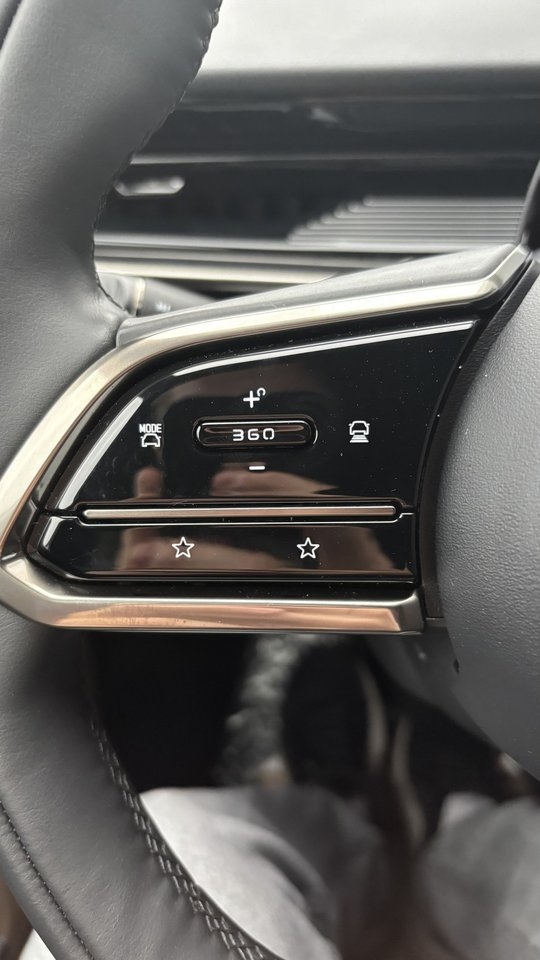 Mazda CX-6e Takumi 2026, photo 7/10