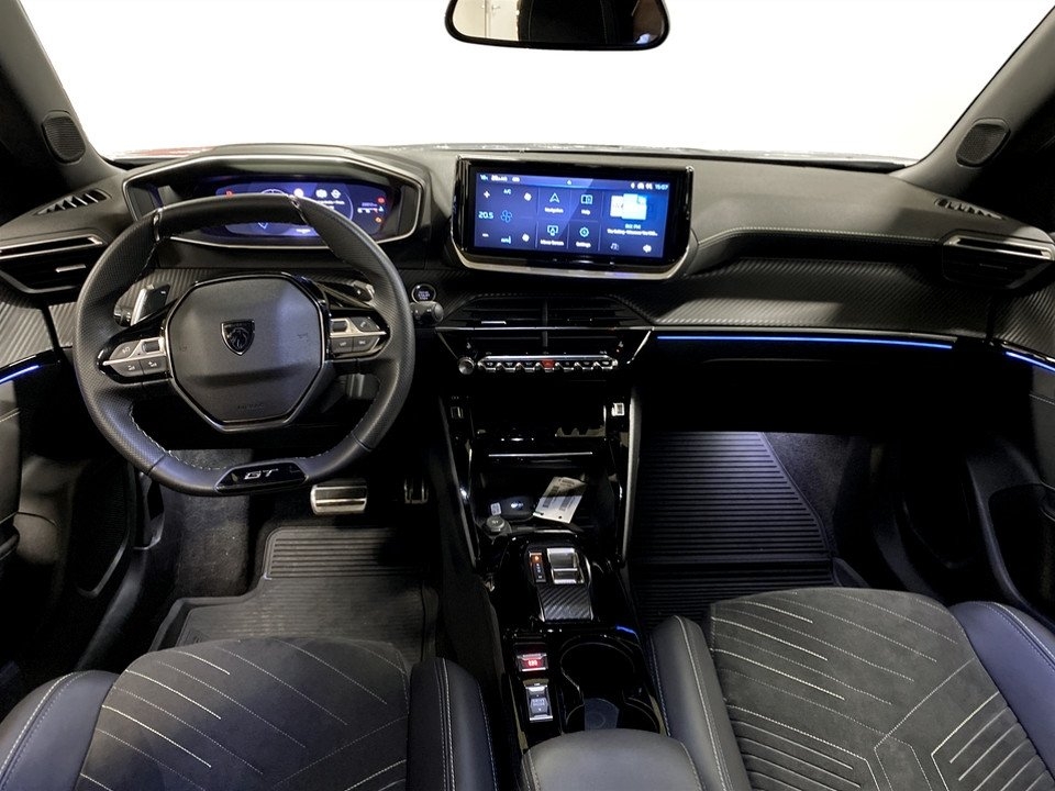 Peugeot 2008 1.2 PureTech 130 GT 2025, bild 6/10
