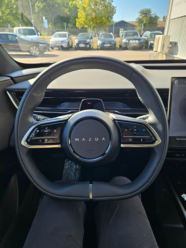 Mazda CX-6e Takumi 2026, kuva 9/10