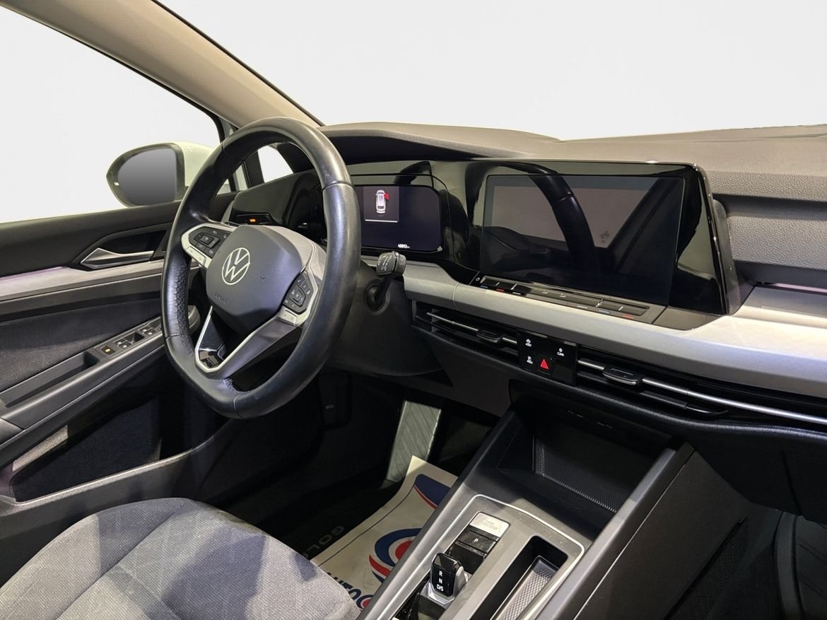 Volkswagen Golf 1.5 eTSI 2023, kuva 10/10