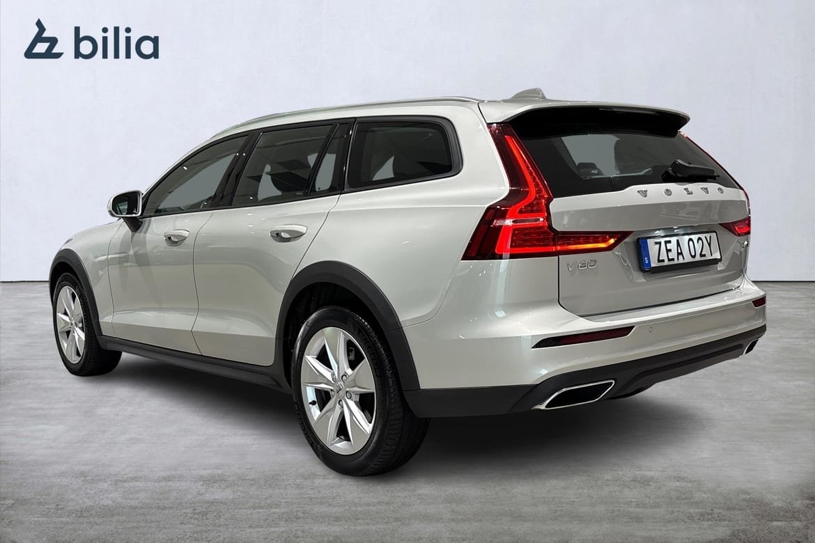 Volvo V60 Cross Country D4 2020, bild 2/10