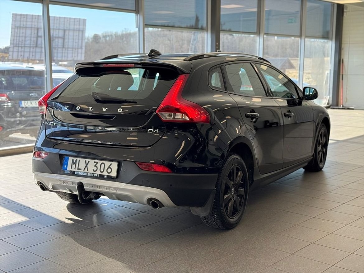 Volvo V40 Cross Country D4 Momentum 2015, bild 3/10