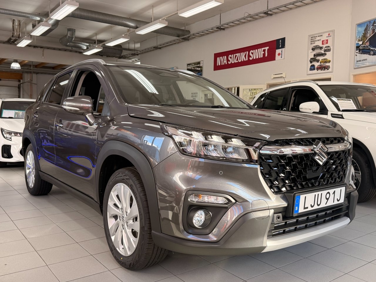Suzuki S-Cross 1.4 Boosterjet Hybrid 2026, bild 3/8