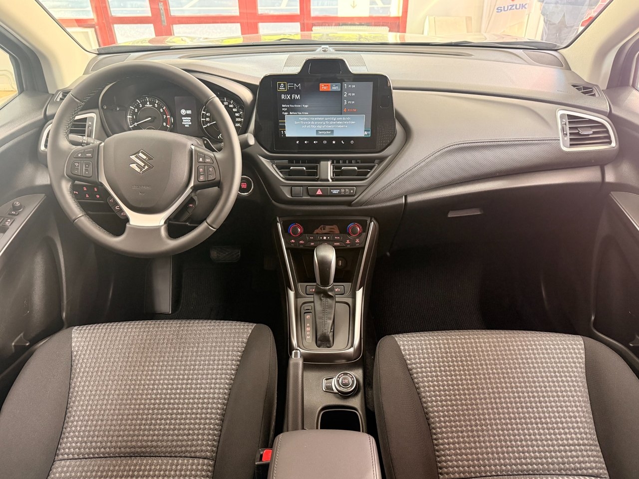 Suzuki S-Cross 1.4 Boosterjet Hybrid 2026, bild 7/8