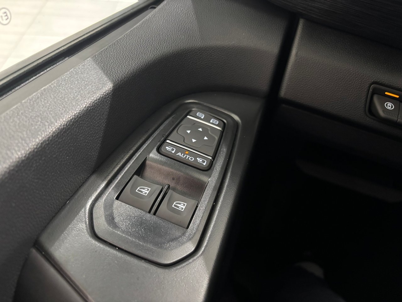 Nissan Primastar dCi 150 N-CONNECTA 2026, kuva 9/10