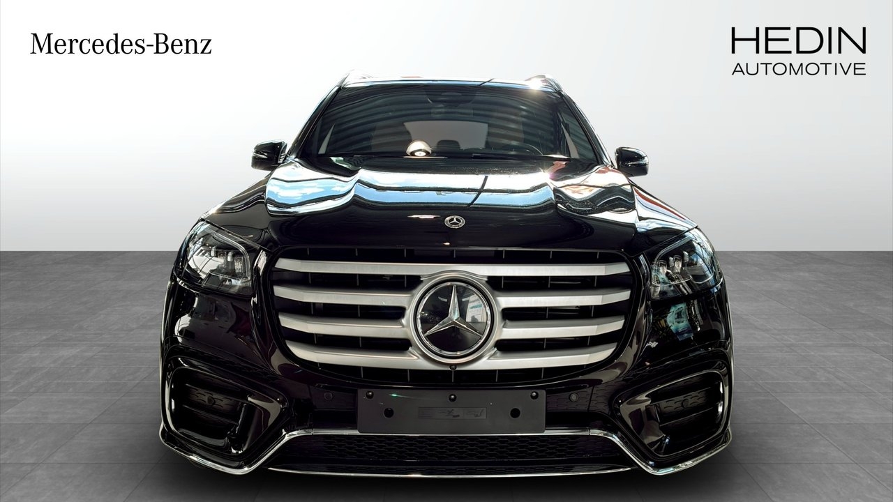 Mercedes-Benz GLS 2026, photo 2/9