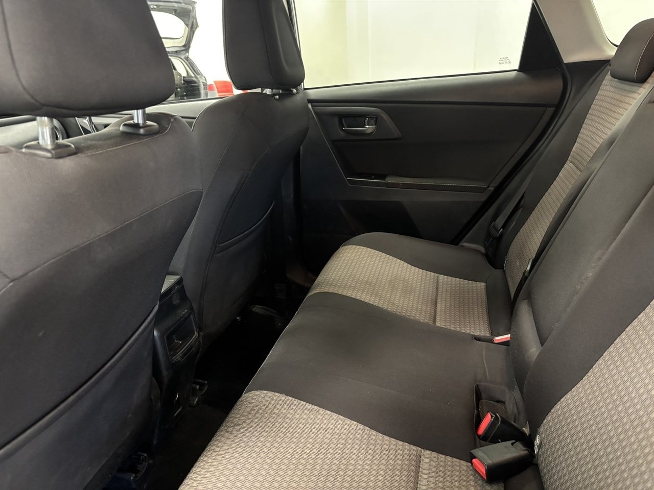 Toyota Auris 1.8 Hybrid 2017, bild 9/10