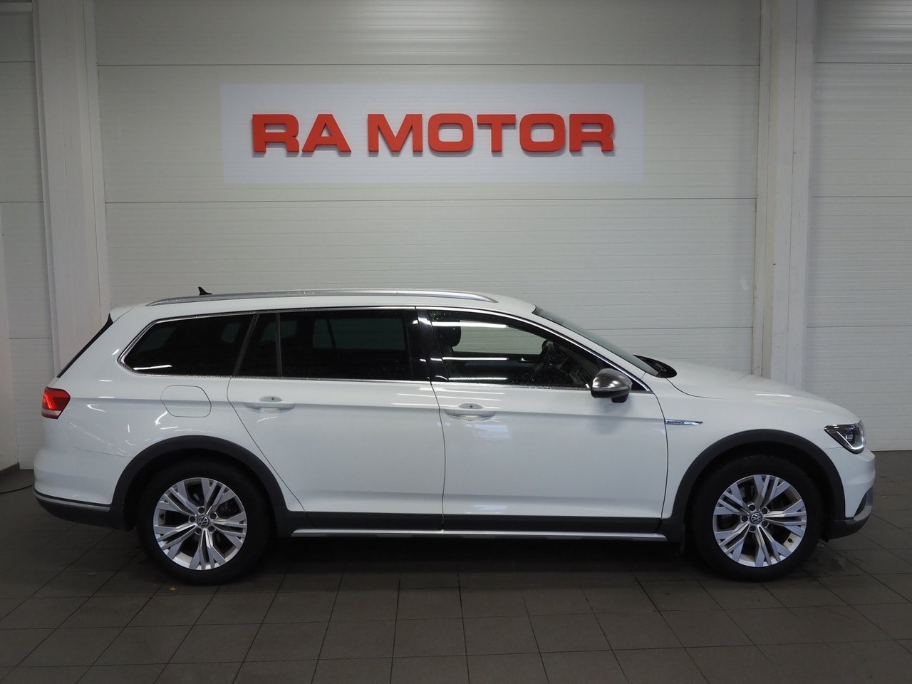 Volkswagen Passat Alltrack 2.0 TDI SCR 2018, bild 4/24