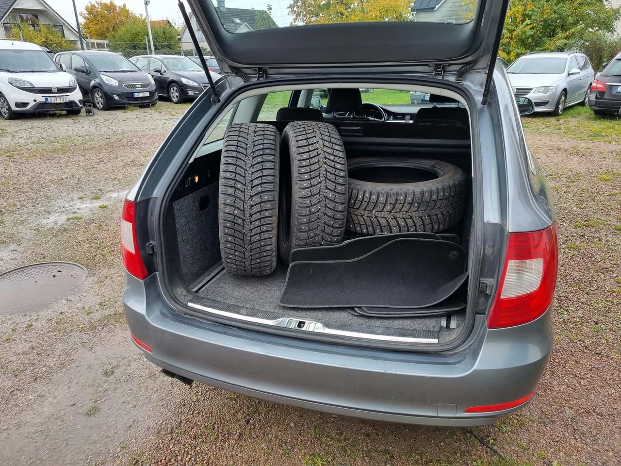 Skoda Superb 1.8 TSI Ambition 2011, bild 5/10