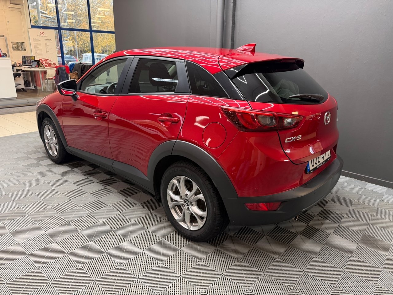 Mazda CX-3 2016, bild 4/8