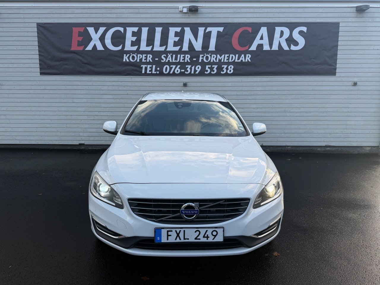 Volvo V60 D4 Summum 2016, bild 2/10