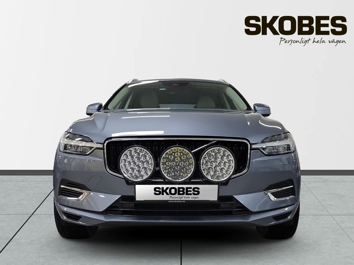 Volvo XC60 Momentum 2018, bild 2/10