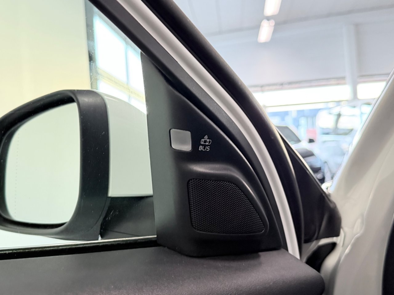 Volvo V70 D4 2015, kuva 7/10