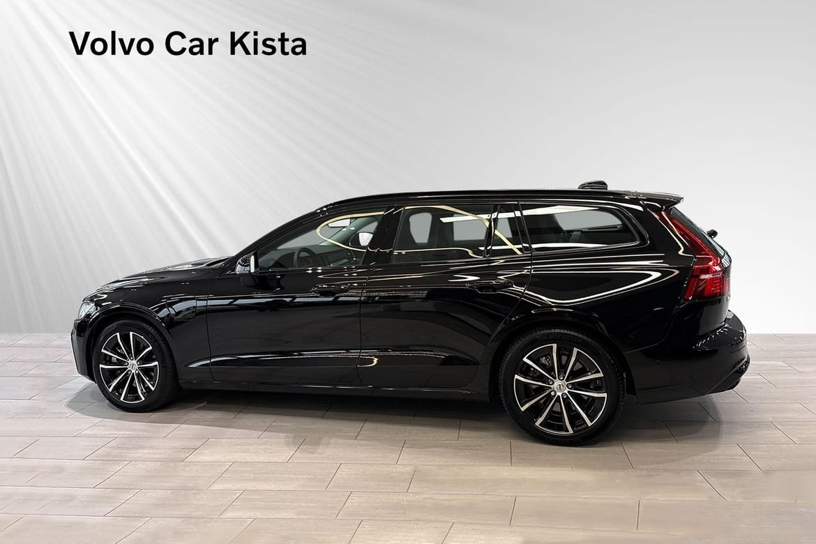 Volvo V60 T6 Plus Dark Nordic 2026, photo 3/10